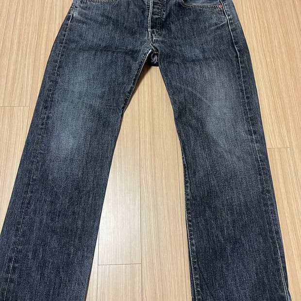 501 00‘ 블랙진 팝니다