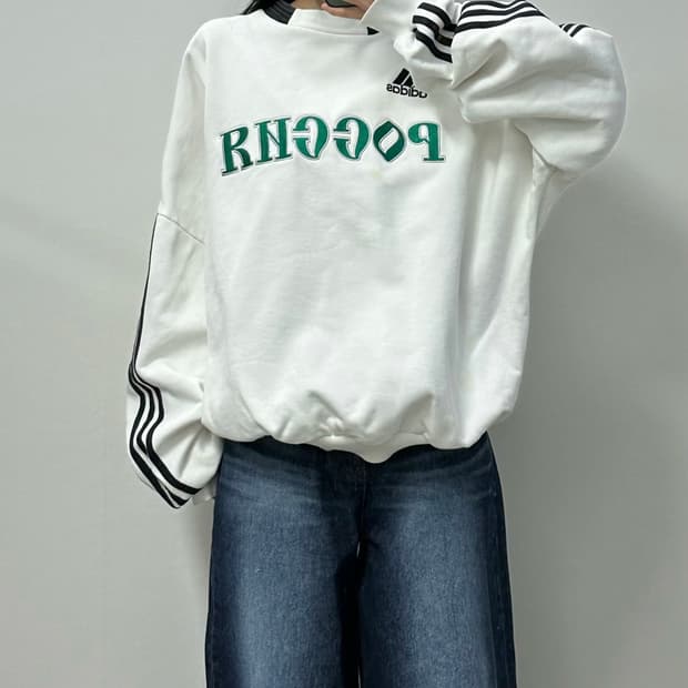 아디다스 고샤 루브친스키 화이트 맨투맨