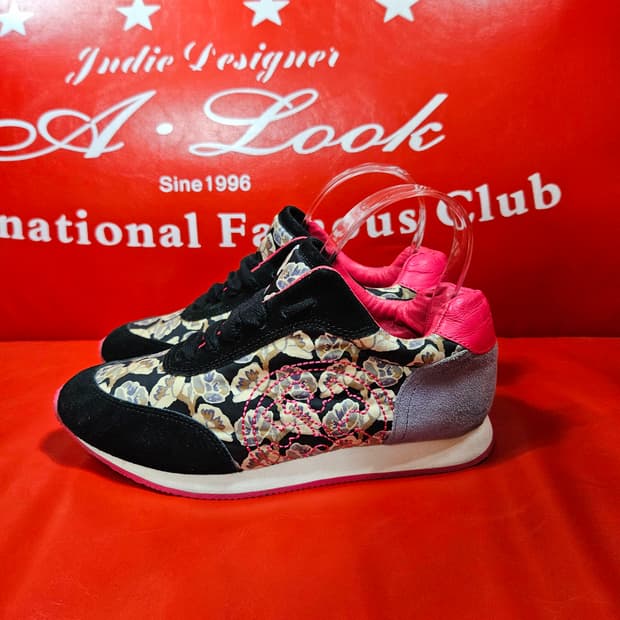 토리버치 플로럴 멀티 컬러 스니커즈