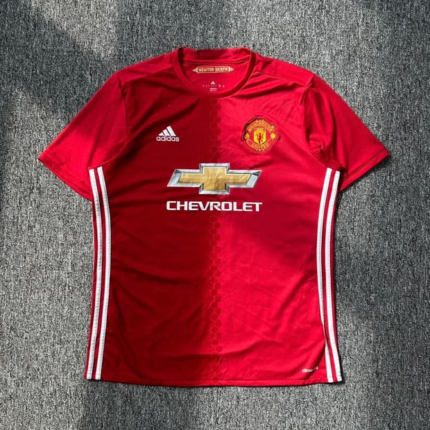 아디다스 맨체스터 유나이티드 16/17 홈 유니폼 