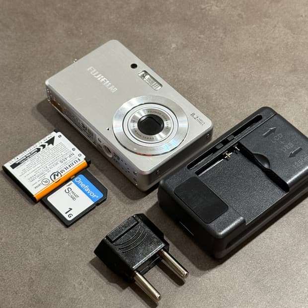 후지필름 파인픽스 J10 빈티지 디카 디지털카메라