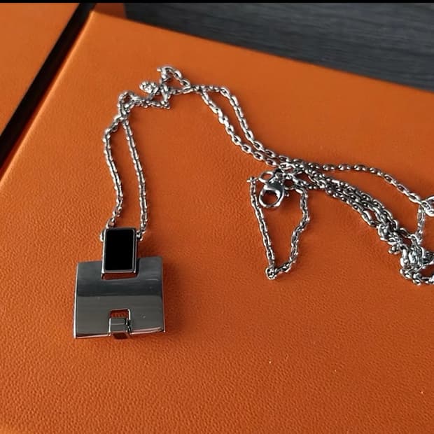 에르메스 H목걸이