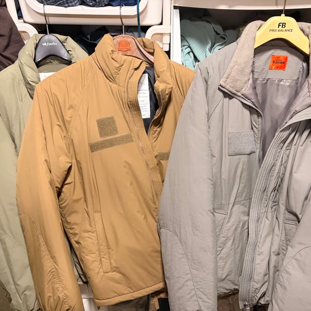 아웃스탠딩 프리마로프트 레벨7 s사이즈 디미트리블랙 자켓 증정