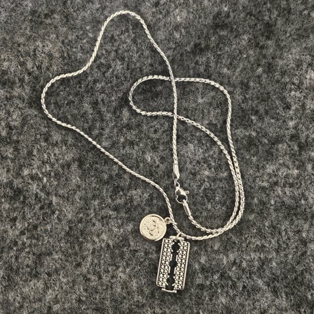 549 샤넬 빈티지 업사이클링 남자 써지컬 목걸이