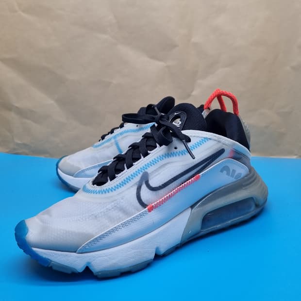 나이키 에어맥스 2090 여성운동화240 