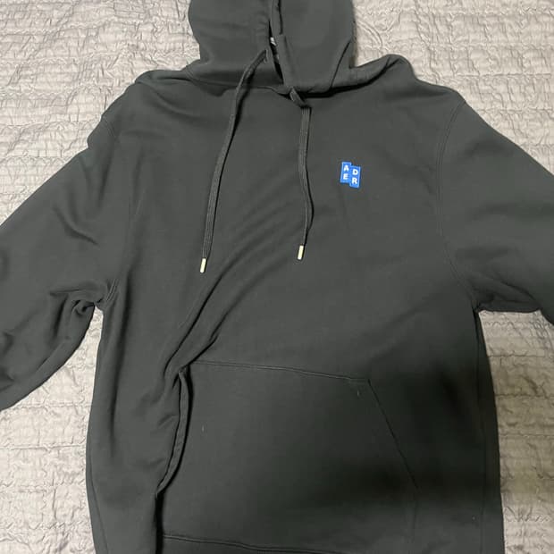 아더에러 후드티