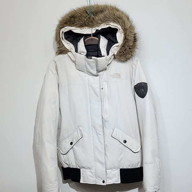 (M) 노스페이스 맥머도 패딩점퍼 화이트 거위털 구스다운 자켓
