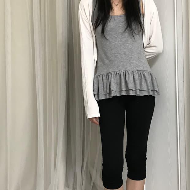 일본 느낌 그레이 프릴 슬리브리스 모리 모리걸 빈티지