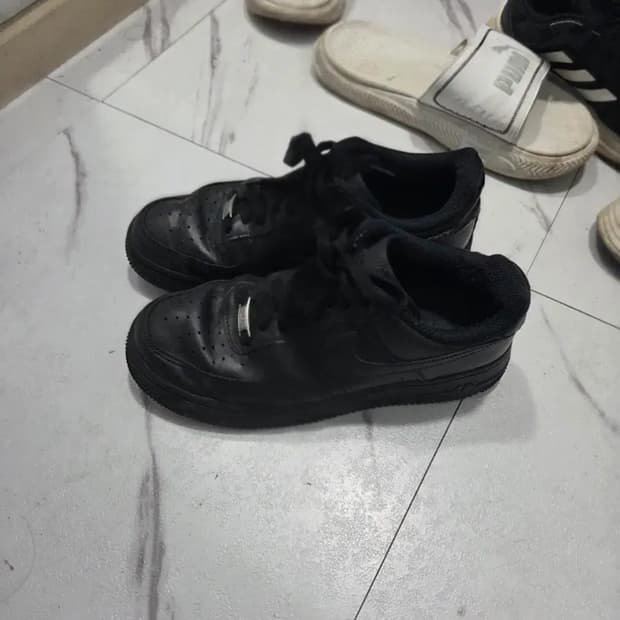 나이키 에어포스 올블랙 255