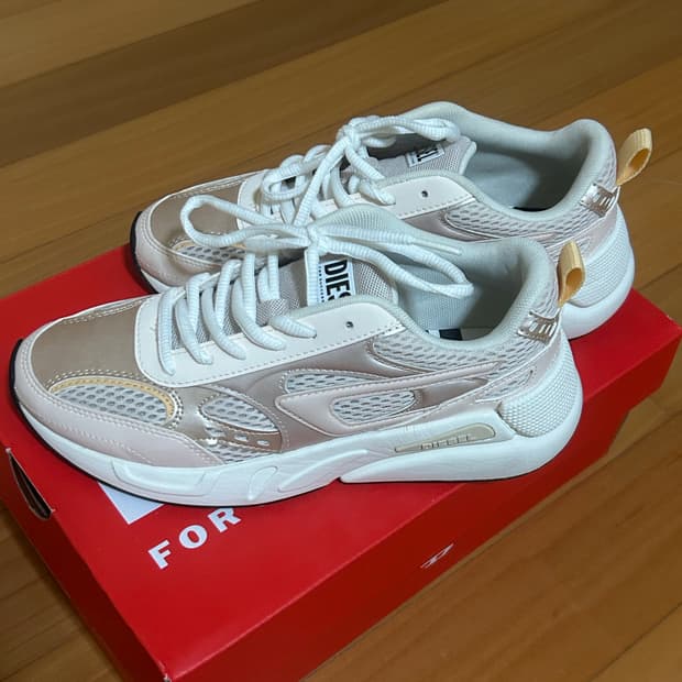 Diesel 세렌디피티 스니커즈 235