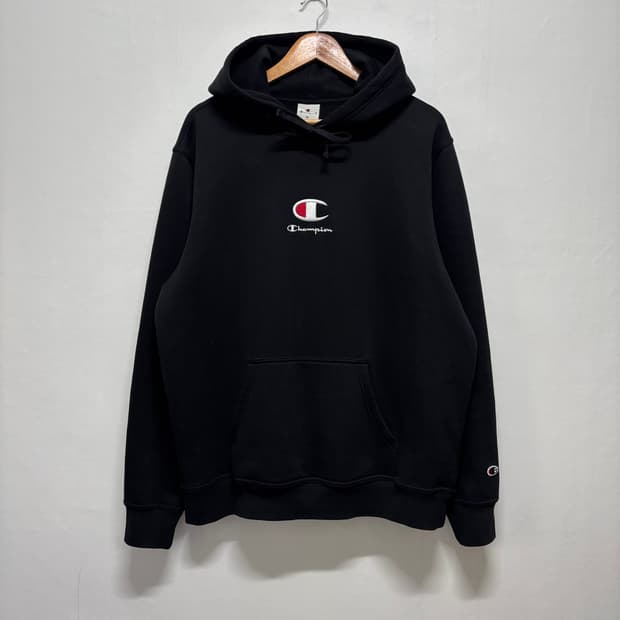 챔피온 블랙 자수로고 후드티