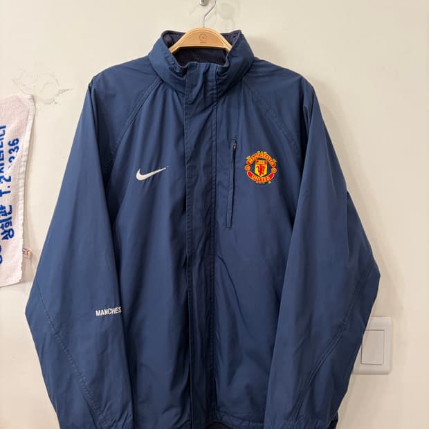 36. 나이키 맨유 맨체스터유나이티드 바람막이 자켓