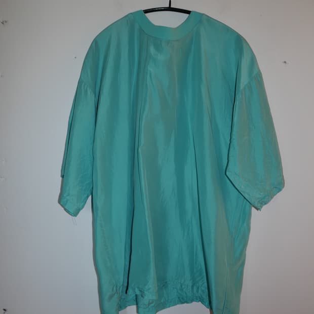 vtg silk half shirt 