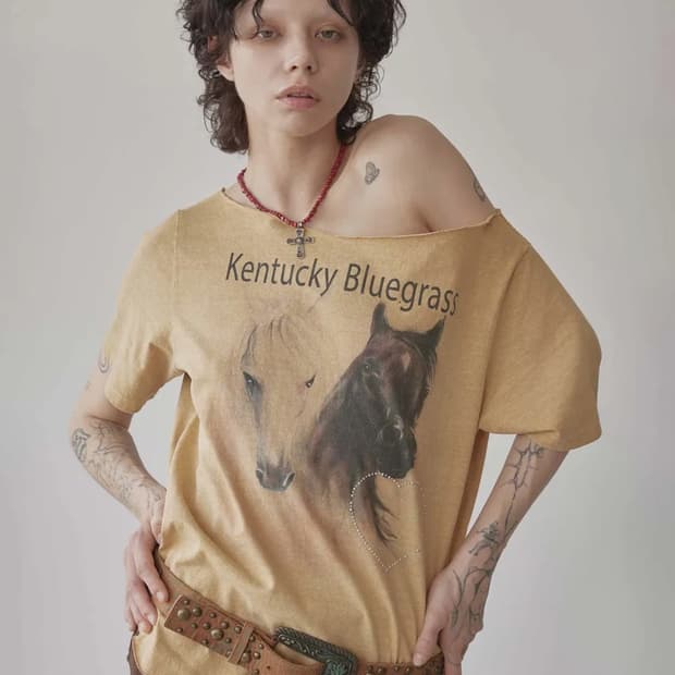 스컬프터 오프숄더 티셔츠 Sheriff Cut Out Tee Yellow