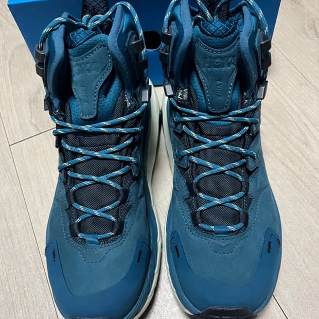 새상품 호카 우먼스 카하2 GTX 블루코랄/그래파이트 245