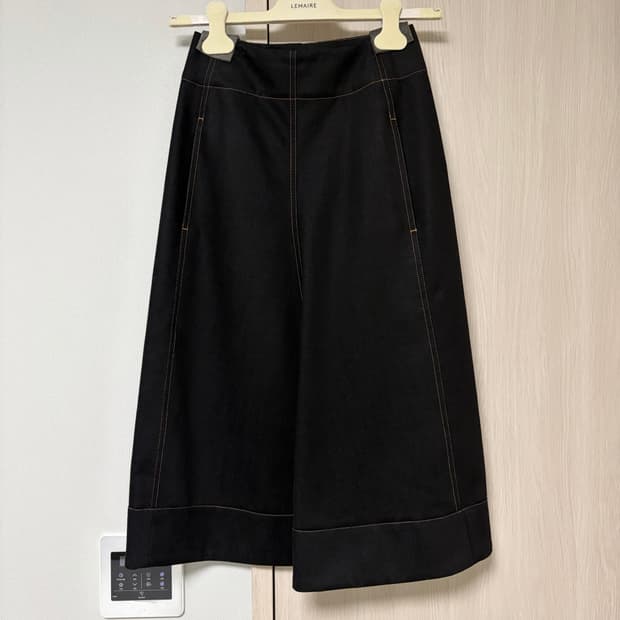 르메르 미디 데님 스커트 34