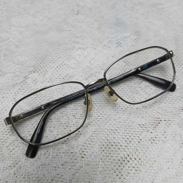 버버리 티타늄 안경테