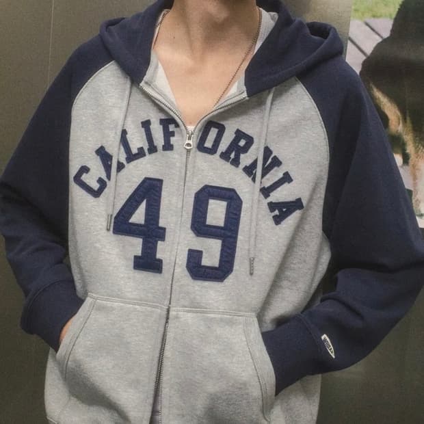[새상품] 후아유 시그니처 패치 후드집업