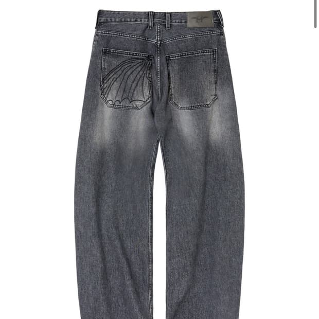 해칭룸 X 드래곤길들이기 커브진