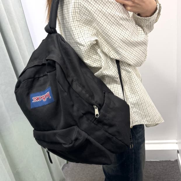 잔스포츠 블랙 백팩