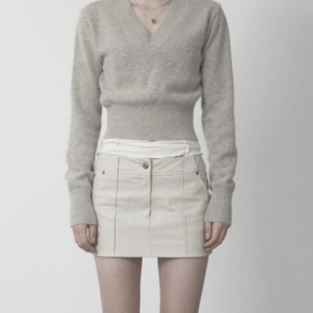 보헤미안서울 앙고라 브이넥 니트 베이지