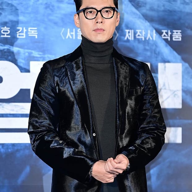 셀린느 안경(CL50116I001 블랙) 현빈 착용