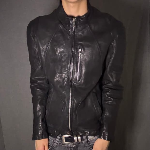 이태리 양가죽 사선 절개 라이더 자켓