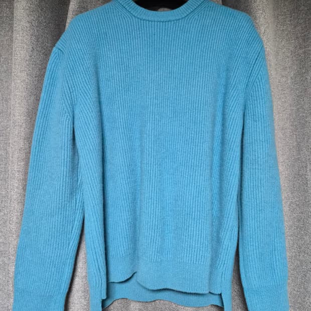 솔리드옴므 블루 니트 팝니다 우영미 타임옴므