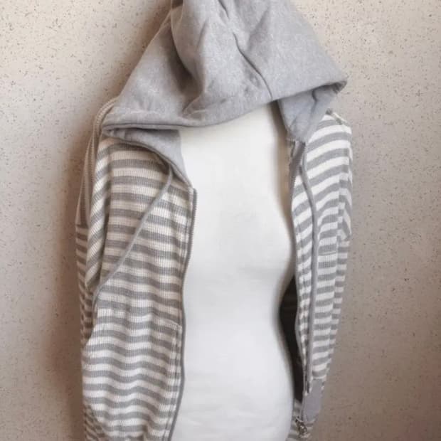 러블리 빈티지 스트라이프 그레이 후드집업