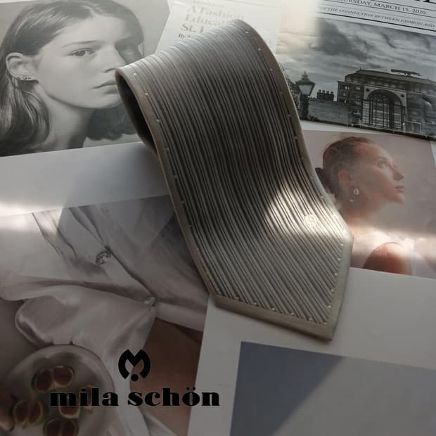 밀라숀 실크 실버 스트라이프 넥타이 9.4cm A등급 A18430
