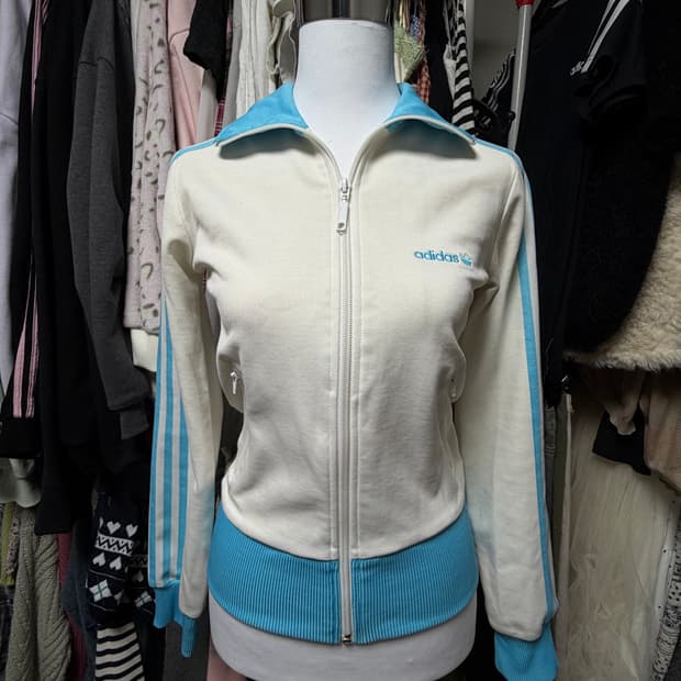 아디다스 희귀 트랙탑 져지 흰파 하늘색 소다