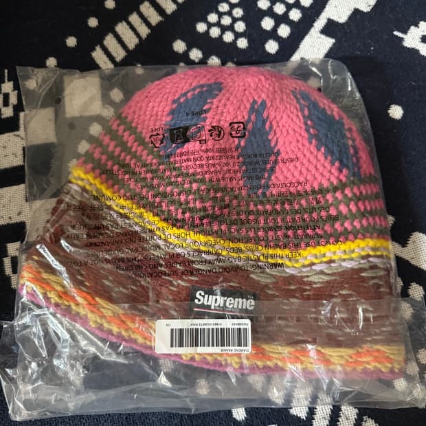 슈프림 다이아몬드 비니 25fw