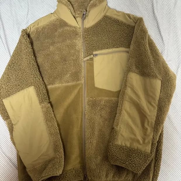 [XL] 유니클로 X 엔지니어드 가먼츠 후리스 베이지