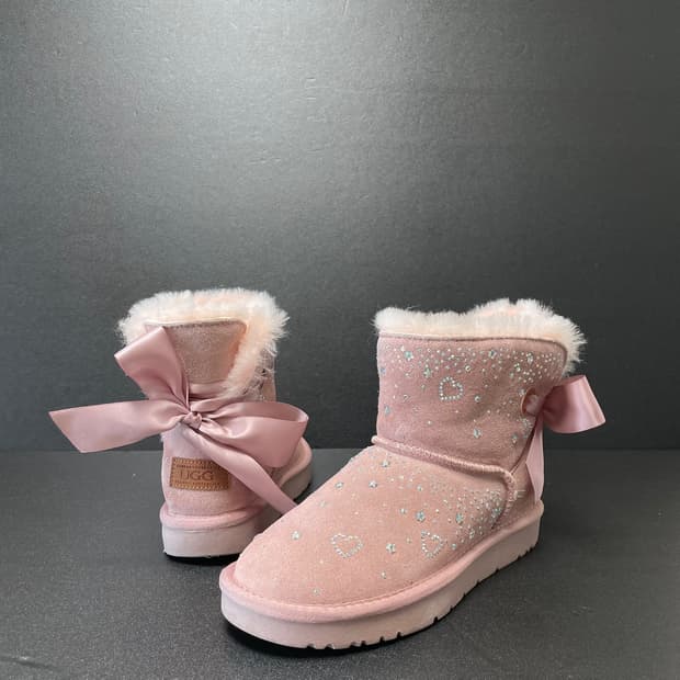 [220] UGG 어그 클래식 베일리 리본 부츠