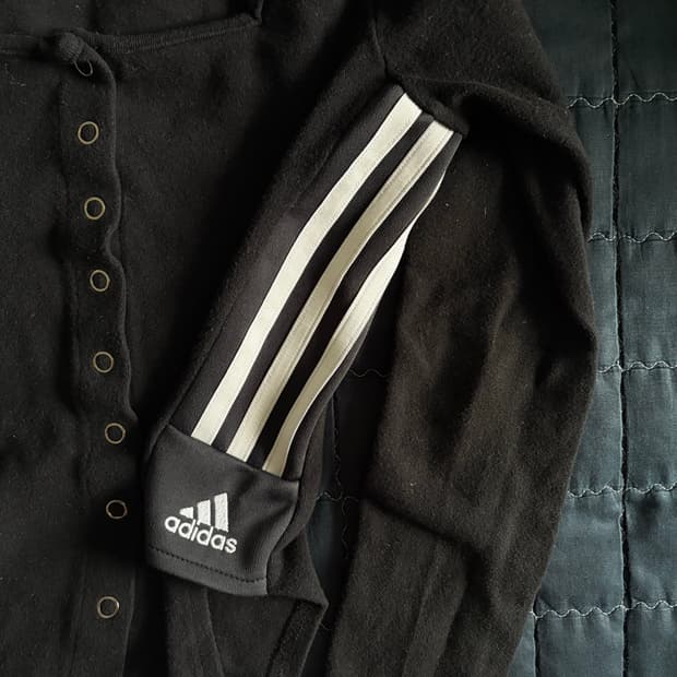 유이브 아디다스 커스텀 탑