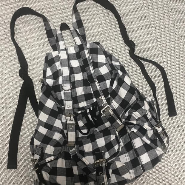빈티지 블랙 화이트 체크 복조리 백팩