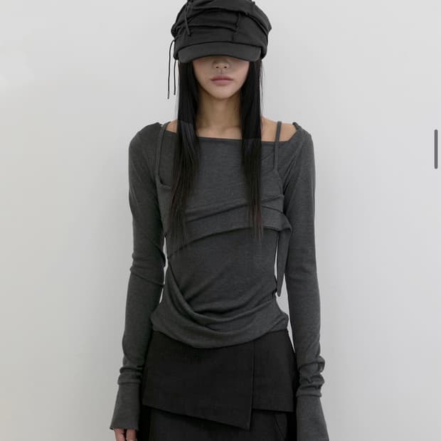 새상품) 플레어업 레이어드 뷔스티에 롱슬리브 블랙