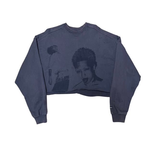 아조바이아조 크롭 맨투맨