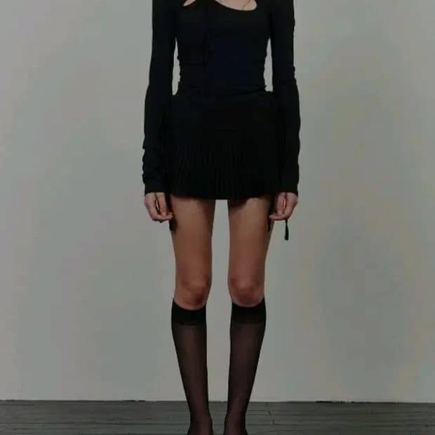 페인오어플레져) ORCHID TOP black