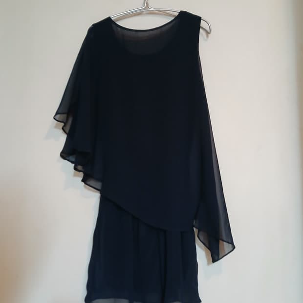 여신 쉬폰 레이어드 드레스 네이비 소매 비대칭 원피스 가벼운 섹시 홀복