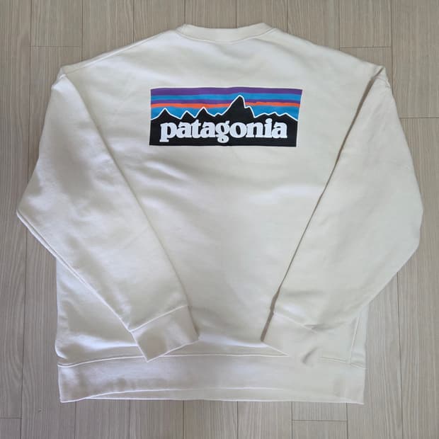 파타고니아 크루넥 맨투맨