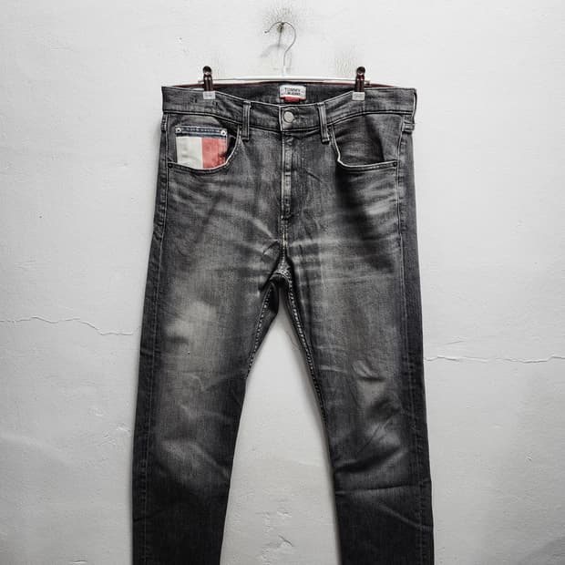 타미힐피거 USA 성조기 모던 테이퍼드 데님 팬츠