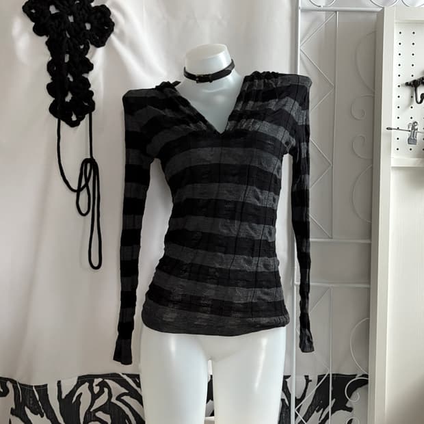 • striped knit hood  •