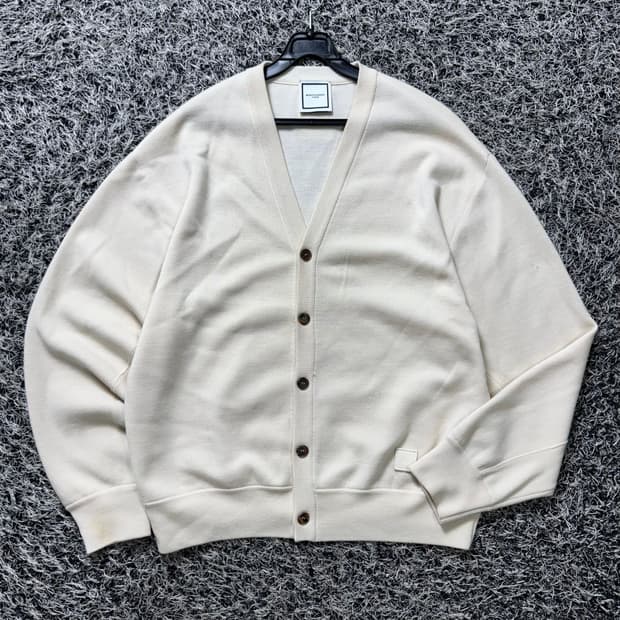 우영미 스퀘어 레더 텍션지 가디건 (50)