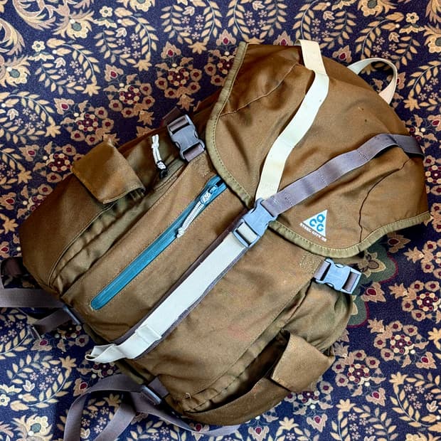 00s 나이키 ACG 스틸시티 35 백팩