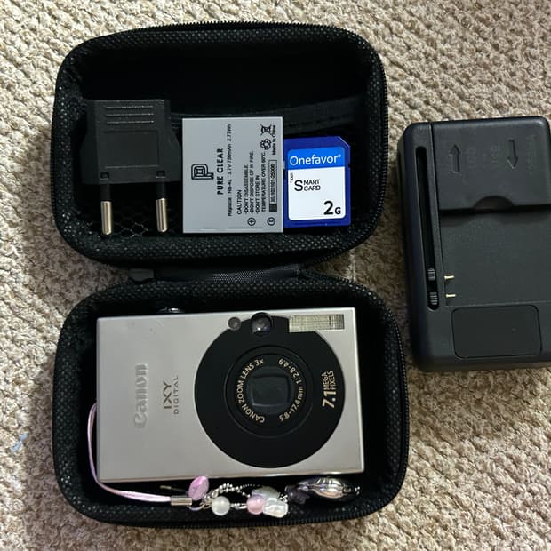 캐논 익시10/익서스70 (ixy 10/ixus 70)