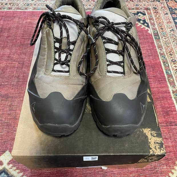 로아 카타리나 샌드 브라운 44사이즈