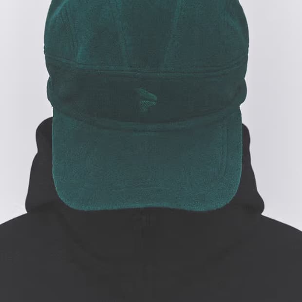 포스트 아카이브 팩션 x 휠라 플리스 이어 플랩 캡 그린