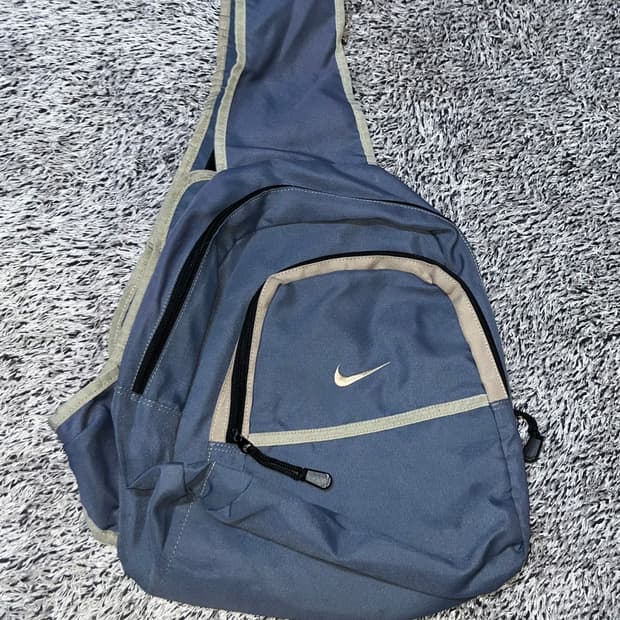 나이키 00‘s 올드스쿨 슬링백