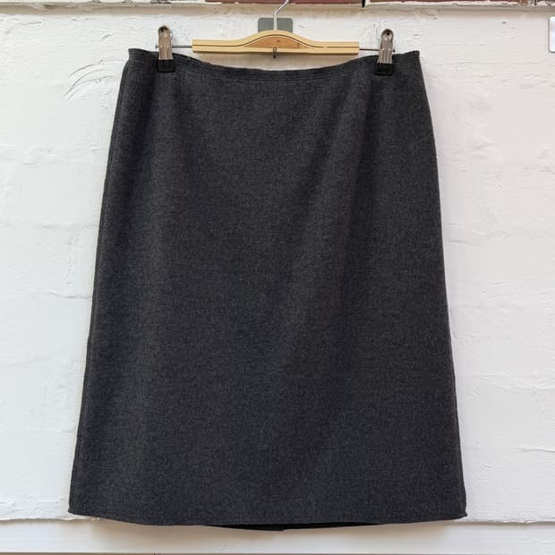 PRADA 프라다 그레이 울 스커트 40